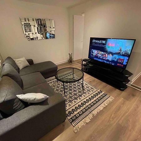 Le Black & White, Hyper Centre - Paisible- Wifi Hd- Netflix- Proche Gare -Ideal Couple Et Business Niort Eksteriør bilde